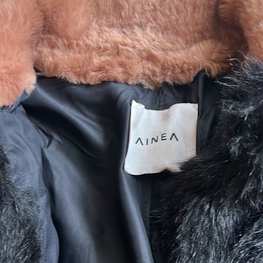 AINEA Italian black faux fur coat with contrast trim - Picture 9 of 15